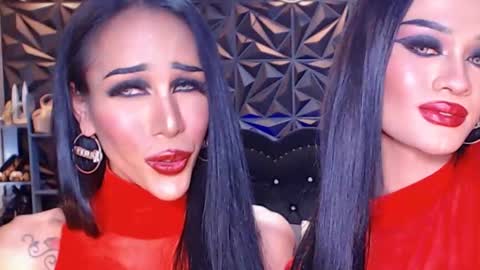 Snapshot of queenvalentinats chatting on 02/15/25, 01:21 ValentinaMoone online show from 02/15/25, 01:21