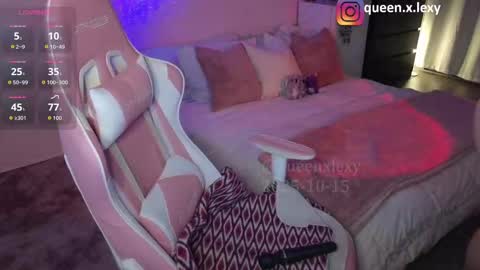 queenx_lexy online show from 10/16/25, 07:04
