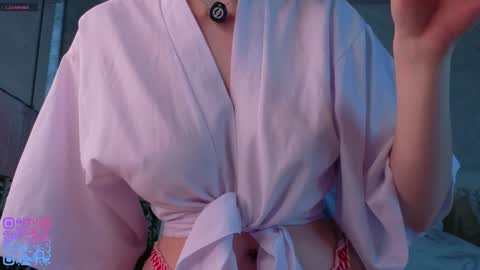 Teri  My favorite vibes 77 101 222 666 online show from 11/17/25, 02:39