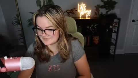 Bri online show from 10/15/25, 02:33