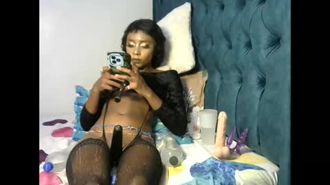 quin_z online show from 10/08/25, 11:13