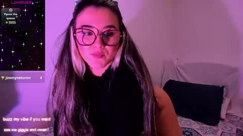 Rachel Foss online show from 12/19/24, 08:13