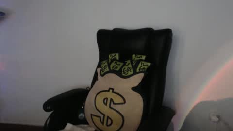    online show from 11/15/25, 02:20