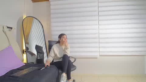 Rachell online show from 02/11/25, 06:40