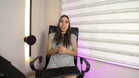 Rachell online show from 02/21/25, 05:13