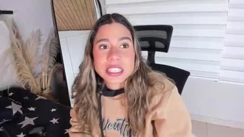 Rachell online show from 11/05/25, 04:01