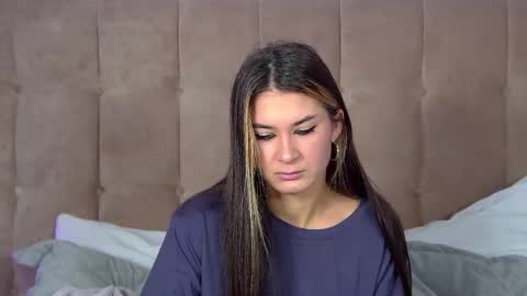 RachellSimpson online show from 11/15/25, 06:37