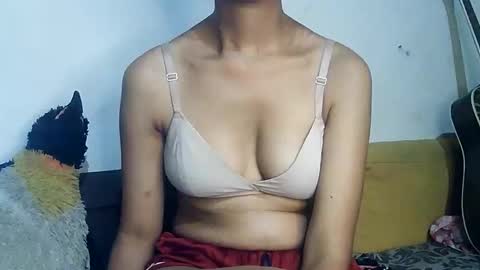 Snapshot of rachelshiny chatting on 09/19/25, 06:52 RachelShiny online show from 09/19/25, 06:52