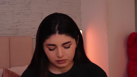 Snapshot of rachelswaan chatting on 12/22/24, 11:33 RachelSwaan online show from 12/22/24, 11:33