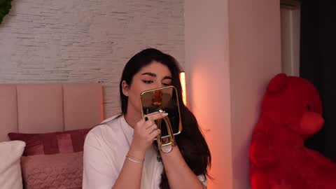 Snapshot of rachelswaan chatting on 02/05/25, 10:41 RachelSwaan online show from 02/05/25, 10:41