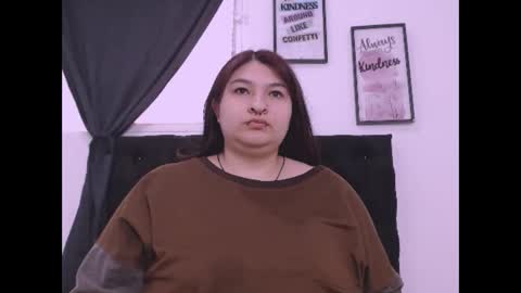 Snapshot of radiantgoddes chatting on 11/05/25, 01:44 radiantgoddes online show from 11/05/25, 01:44