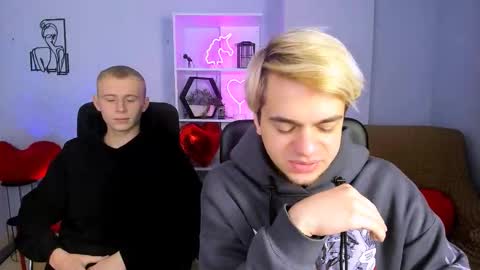 Snapshot of rafael_bien chatting on 11/16/25, 06:41 rafael online show from 11/16/25, 06:41