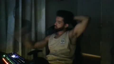 can you tell me something online show from 10/20/25, 03:18