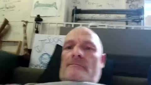 Snapshot of ragingzef69 chatting on 12/14/24, 07:57 Bigthickdickinvic online show from 12/14/24, 07:57