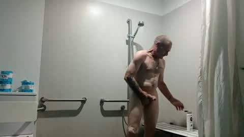 Snapshot of ragingzef69 chatting on 02/03/25, 05:14 Bigthickdickinvic online show from 02/03/25, 05:14