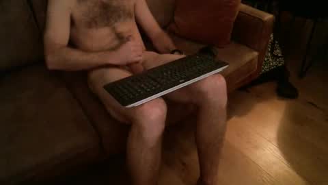 Snapshot of ragnar_92_ chatting on 11/25/25, 08:09 ragnar_92_ online show from 11/25/25, 08:09