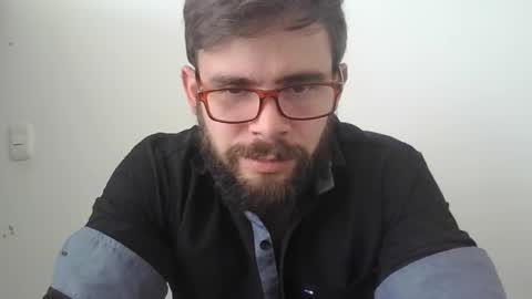 Snapshot of ragnor_vex chatting on 02/26/25, 02:25 Ragnor vex online show from 02/26/25, 02:25