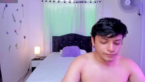 raider and roxie online show from 11/21/25, 01:54