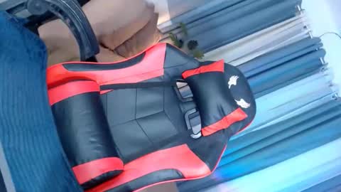 Snapshot of raileykink chatting on 11/17/25, 11:21 itsmeRailey online show from 11/17/25, 11:21