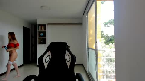 Snapshot of rainbow_jenny chatting on 02/05/25, 08:35 Jennyindependent model . online show from 02/05/25, 08:35
