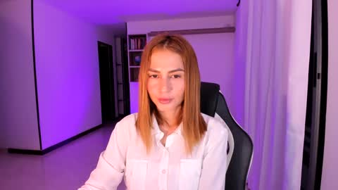 Snapshot of rainbow_jenny chatting on 03/07/25, 11:49 Jennyindependent model . online show from 03/07/25, 11:49
