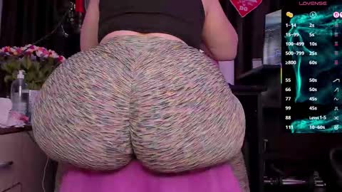 Laura online show from 11/20/25, 04:01