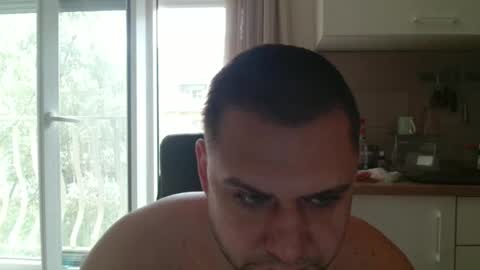 Snapshot of ramon0688 chatting on 10/16/25, 11:00 Ramon online show from 10/16/25, 11:00
