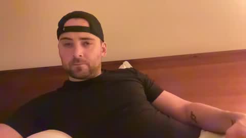 randomdude5950 online show from 02/14/25, 01:45