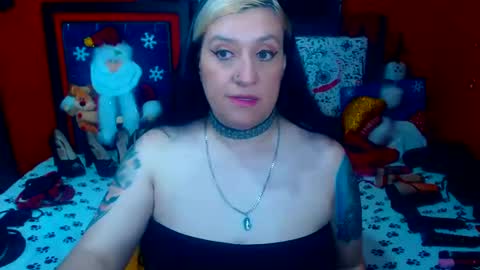Snapshot of randymaturex01 chatting on 12/29/24, 11:39 Sonia online show from 12/29/24, 11:39