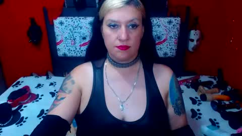 Snapshot of randymaturex01 chatting on 01/27/25, 03:37 Sonia online show from 01/27/25, 03:37