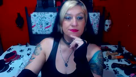 Snapshot of randymaturex01 chatting on 01/27/25, 06:52 Sonia online show from 01/27/25, 06:52