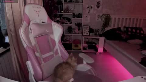 Rapunzel online show from 11/05/25, 01:44