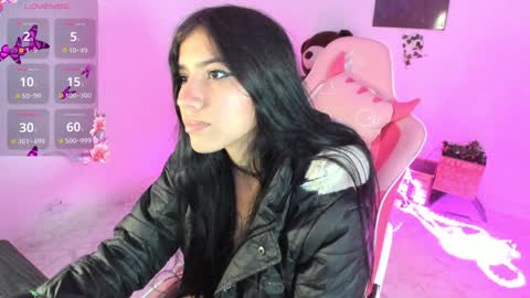 Raquell online show from 12/03/24, 02:14