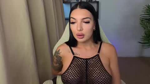 raven_inkk online show from 11/10/25, 10:58