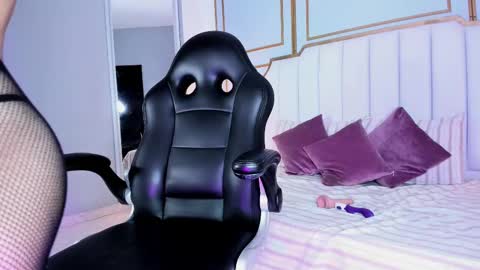 raven_jade_ online show from 03/01/25, 06:57