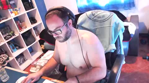 ravingr3d3 online show from 02/12/25, 12:12