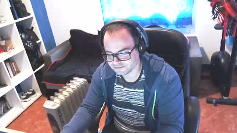 ravingr3d3 online show from 02/18/25, 12:17