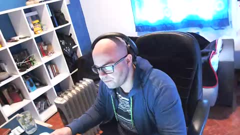 ravingr3d3 online show from 02/19/25, 12:22