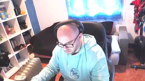 ravingr3d3 online show from 02/25/25, 09:09