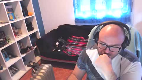 ravingr3d3 online show from 02/25/25, 12:13