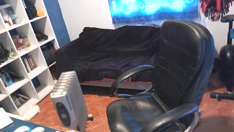 ravingr3d3 online show from 03/05/25, 08:54