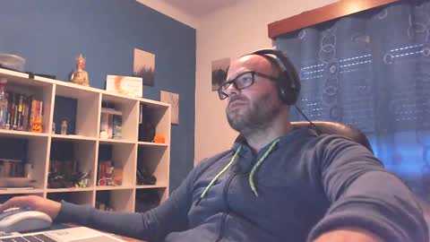 ravingr3d3 online show from 03/06/25, 06:26