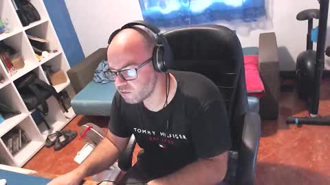 ravingr3d3 online show from 09/10/25, 08:25