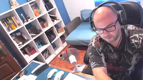 ravingr3d3 online show from 09/11/25, 08:25