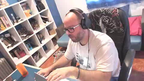 ravingr3d3 online show from 09/17/25, 01:46