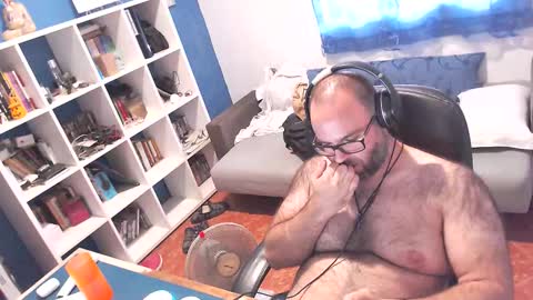 ravingr3d3 online show from 09/30/25, 03:28