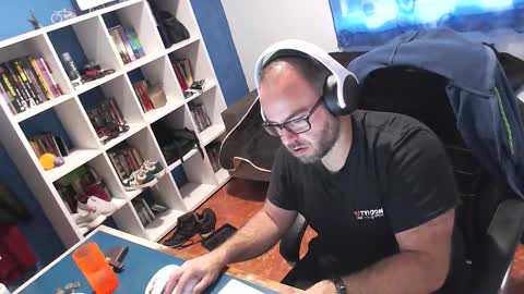 ravingr3d3 online show from 11/14/25, 09:19