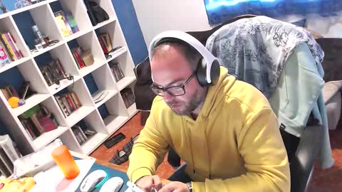 ravingr3d3 online show from 11/18/25, 02:54