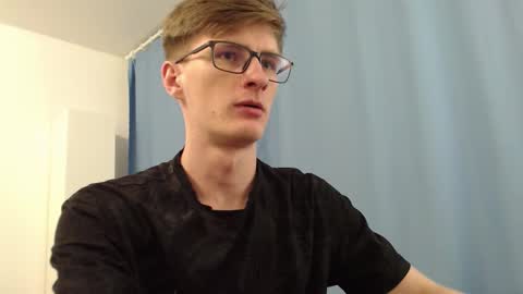 Ray Booy  online show from 09/28/25, 04:01