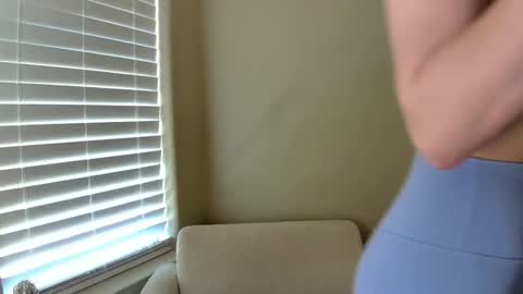 Snapshot of raybabexx chatting on 10/15/25, 08:53 RayBabe online show from 10/15/25, 08:53